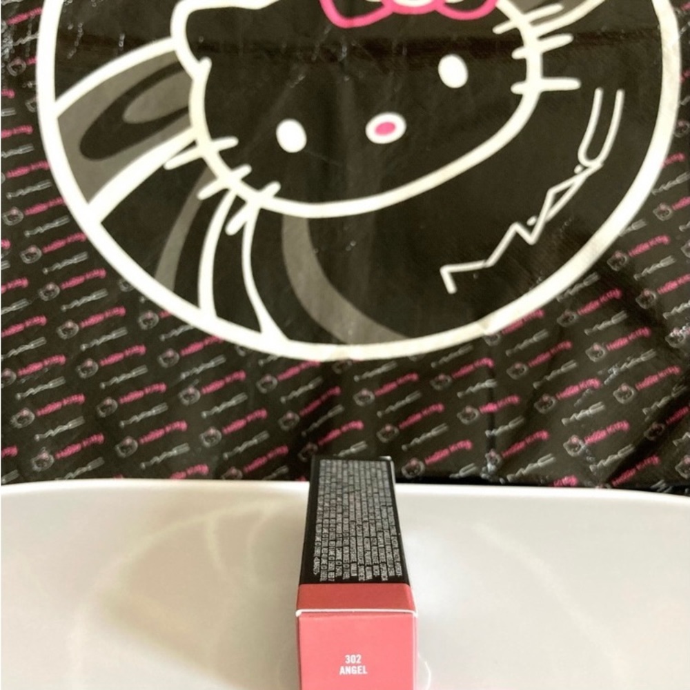 💄HP!💄MAC Frost Lipstick Angel - Picture 11 of 11